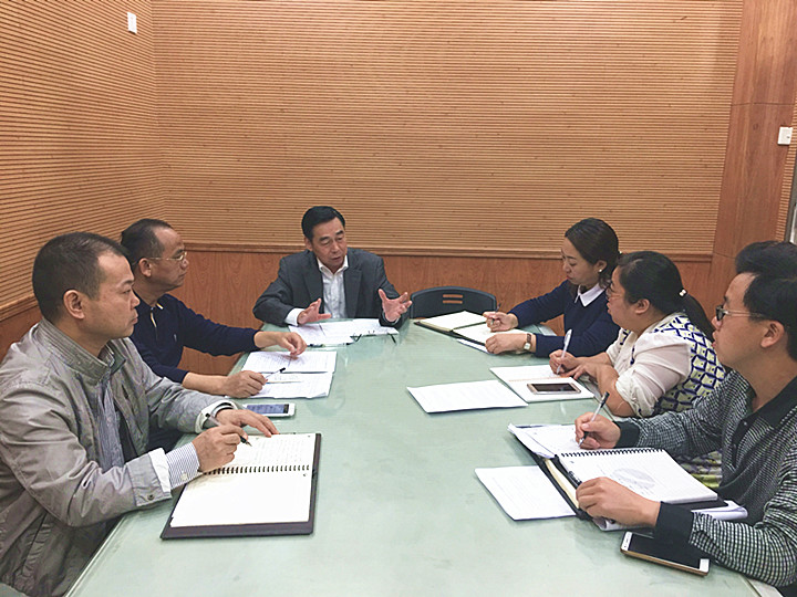 校長掛帥，齊抓共管防“校園欺凌”——深圳市龍華中英文實(shí)驗(yàn)學(xué)校召開校園欺凌專項(xiàng)工作會議