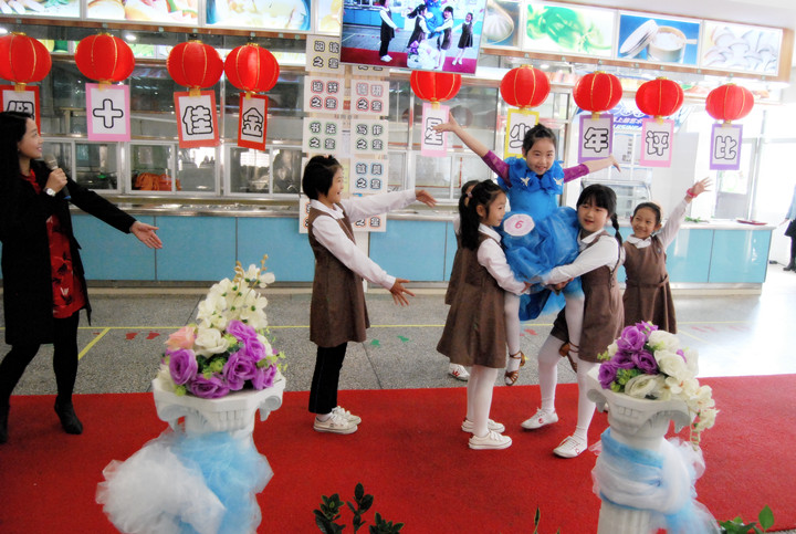 公明中英文學校：啦啦隊員齊吶喊，十佳少年展風采