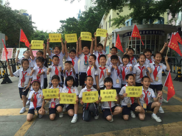 別開生面：安全兒歌記心間，安全行走我能行——小學(xué)部別開生面的安全實踐活動課受歡迎