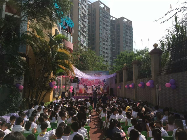 我們搭臺(tái)，家長(zhǎng)唱戲，孩子當(dāng)觀眾可好？