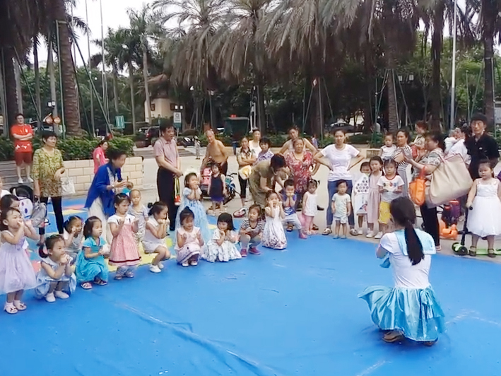 〈萬科城中心〉小貓小貓“喵喵”，寶貝們一起做運(yùn)動(dòng)