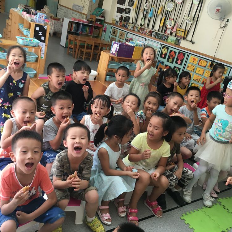 濃濃中秋情，歡樂迎國慶