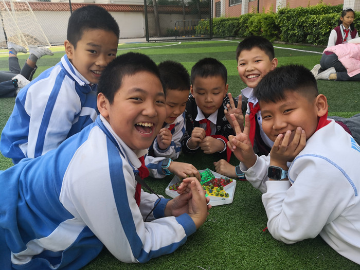 奇妙、快樂、創(chuàng)新——小學(xué)部“玩轉(zhuǎn)數(shù)學(xué)”活動(dòng)周拓展學(xué)生思維創(chuàng)造力